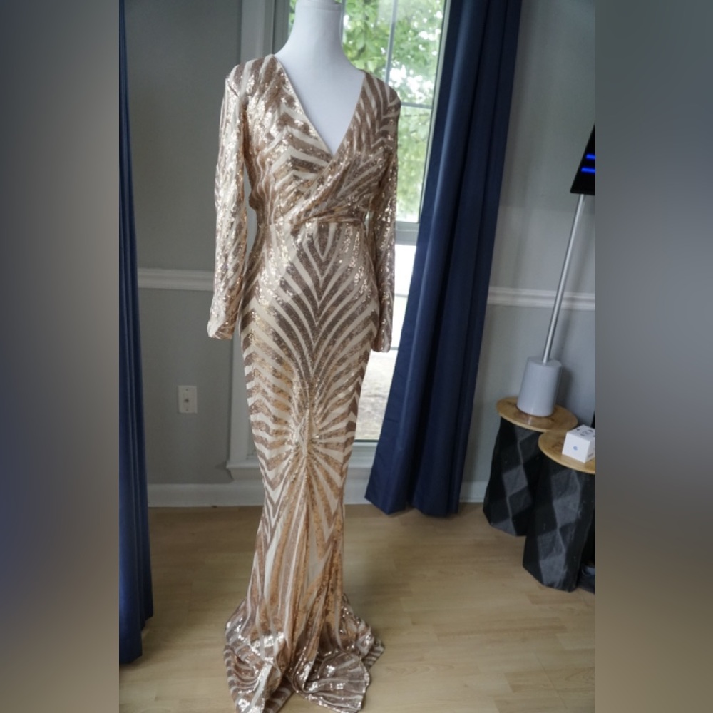 Size Small Rose Gold Sequin Long Sleeve Gown NWOT